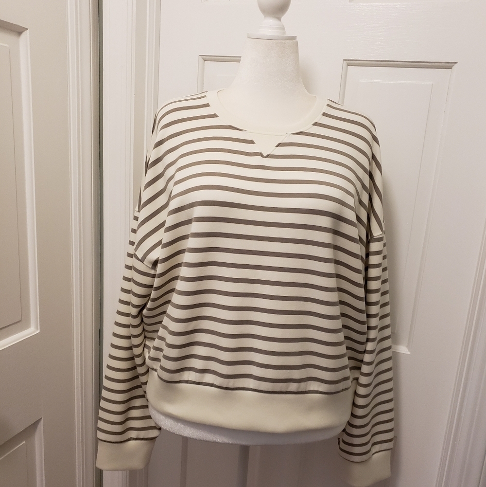 NWT SPANX "PORCELAIN FAWN" In Color Striped Knit Top Size 1X, Relaxed Fit, Soft